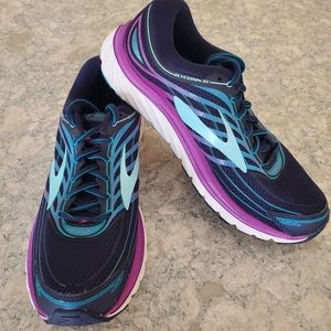 Brooks Glycerin 15 running/walking shoes